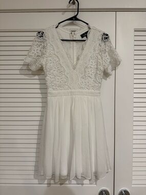 Lulu's White Lace V-Neck Mini Dress